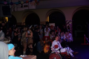 2016GrTvFasching00518