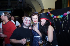 2016GrTvFasching00668